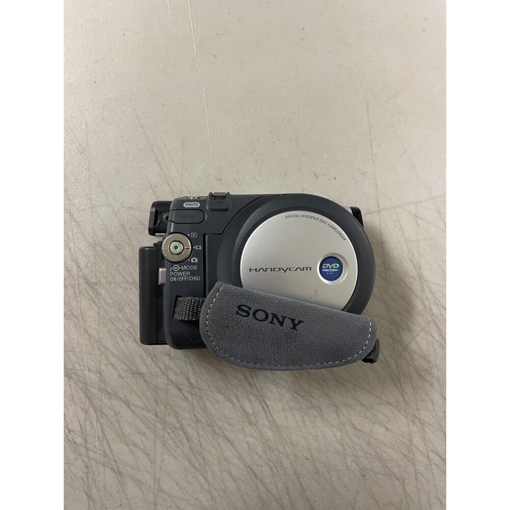 Sony Handycam Digital Video Camera DCR-DVD201 W/ Battery Remote No Power Cord - Picture 6 of 8